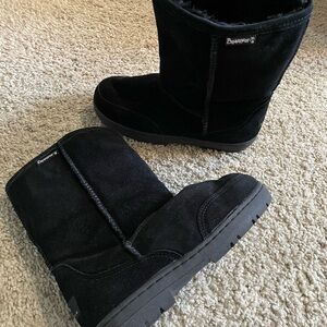 BearPaw Classic Black Winter Boots